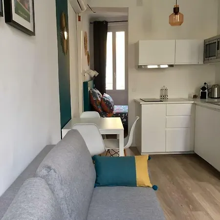 Le Petit Hyerois Апартаменты *