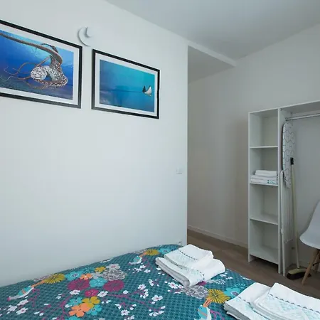 Le Petit Hyerois Йер